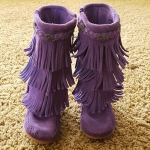 Minnetonka fringe boots